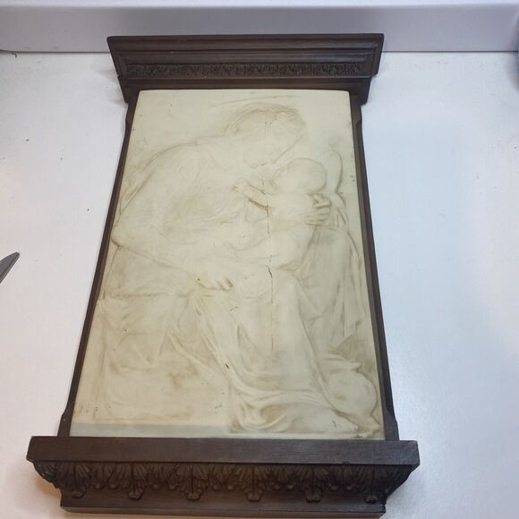 Stone Madonna and child 3D art wall hanging With faux wood based - Picture 1 of 10